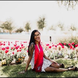 Meet your Posher, Monisha